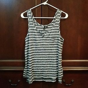 Kensie loose fitting tank top